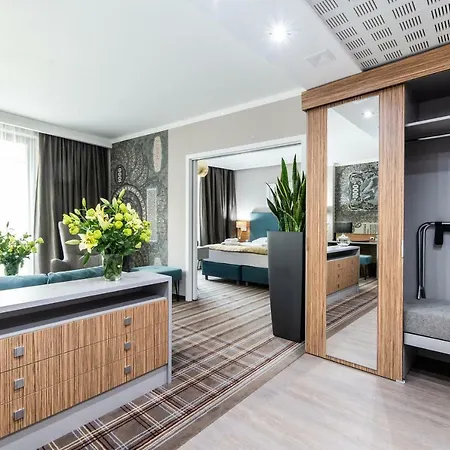 Perfect 4* 克拉科夫